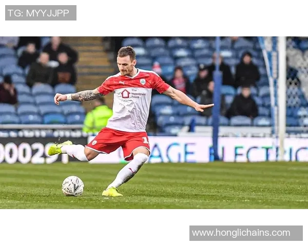 雷丁与巴恩斯利比赛结果揭晓双方表现分析及后续影响